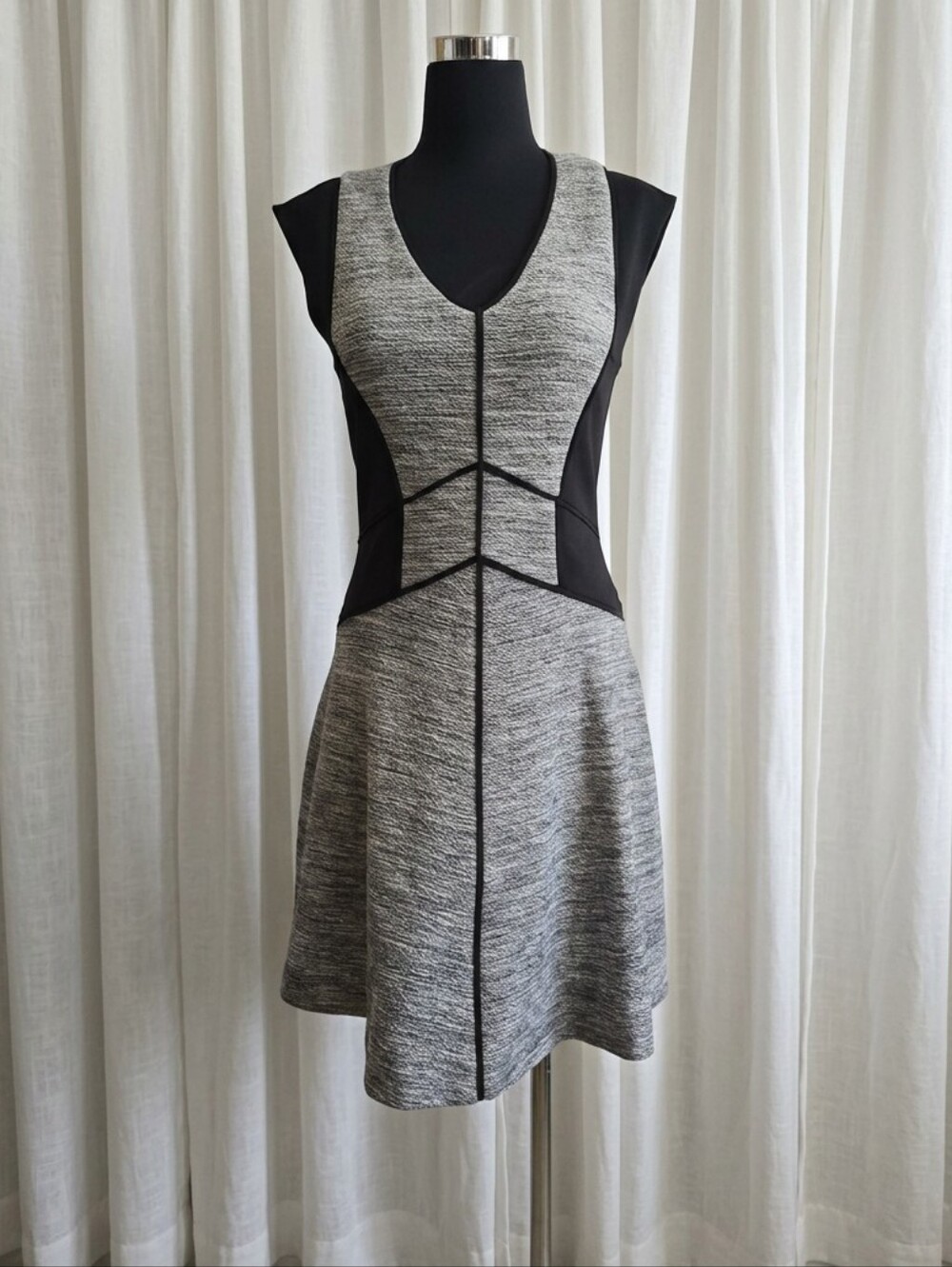 Rebecca Taylor gray melange colorblock fit and flare dress with black side panel